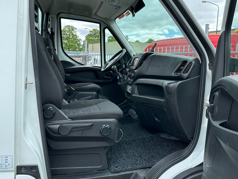 Van Iveco Daily 35S14 14 meter, 4x stamped, 649 working hours: picture 9