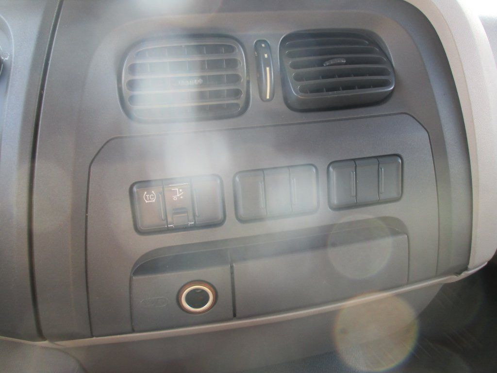 Box van DAF LF 180 mit LBW: picture 16