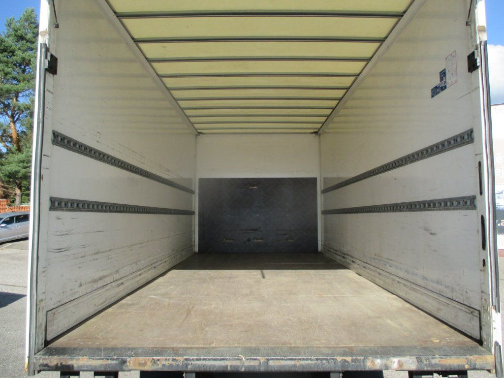 Box van DAF LF 180 mit LBW: picture 10