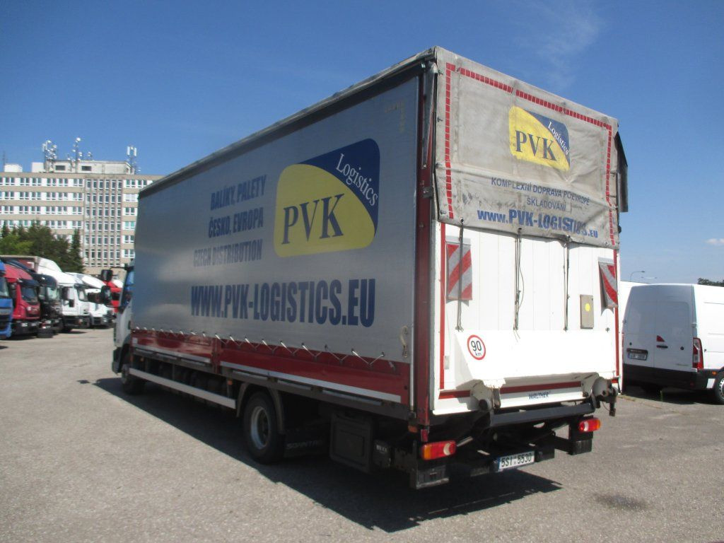 DAF LF 260 - Curtainsider truck: picture 2 DAF LF 260 - Curtainsider truck: picture 2