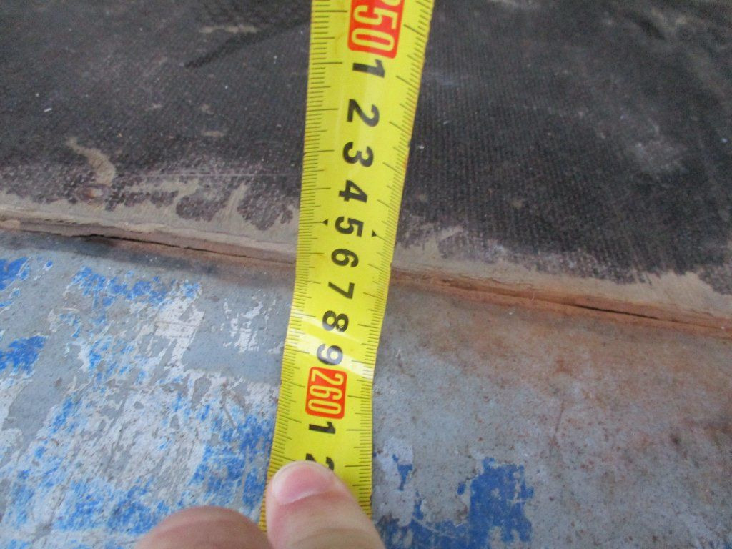 Box truck Iveco 120E25 mit LBW Iveco 120E25 mit LBW: picture 18 Box truck Iveco 120E25 mit LBW Iveco 120E25 mit LBW: picture 18