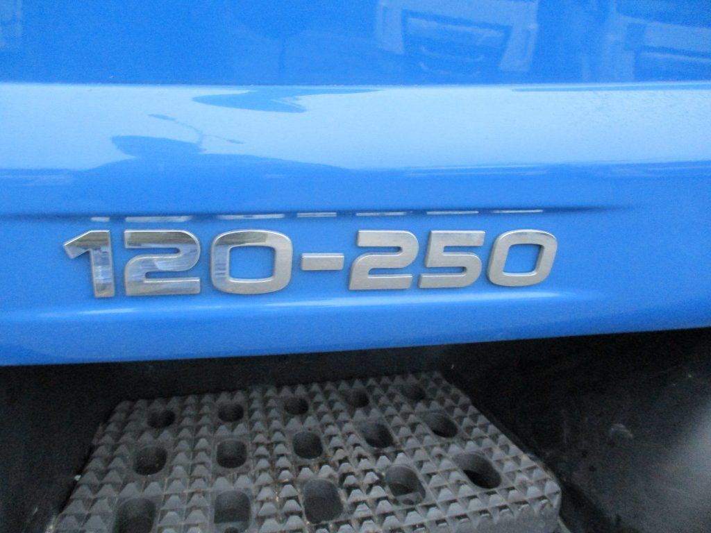 Box truck Iveco 120E25 mit LBW Iveco 120E25 mit LBW: picture 11 Box truck Iveco 120E25 mit LBW Iveco 120E25 mit LBW: picture 11