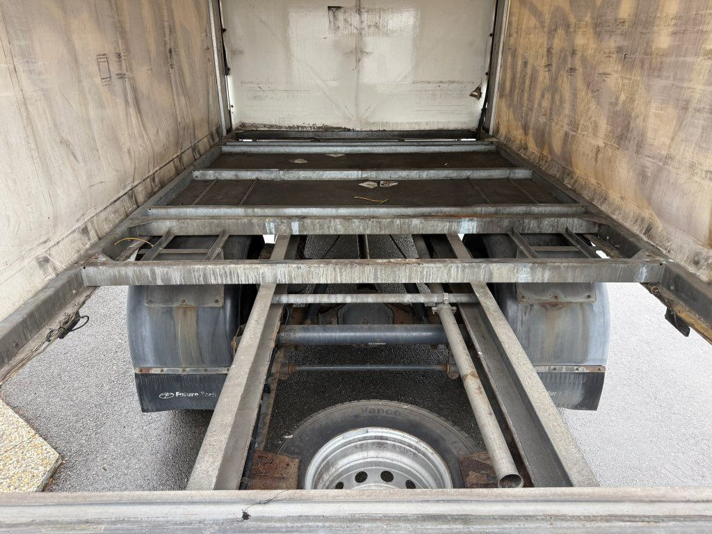 Iveco 60C15 Daily EURO 5 without floor - Curtain side van: picture 2 Iveco 60C15 Daily EURO 5 without floor - Curtain side van: picture 2