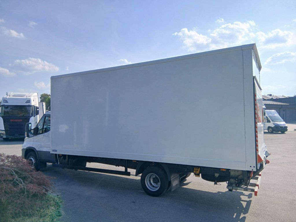 Iveco 72-210 (70C210) - Box van: picture 5 Iveco 72-210 (70C210) - Box van: picture 5