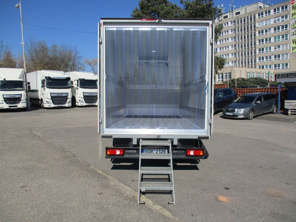 New Refrigerated van Iveco Daily 35C16: picture 7
