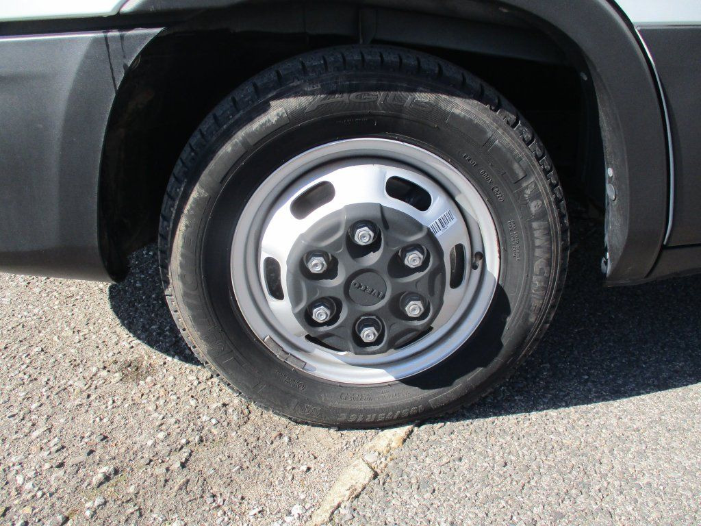 New Refrigerated van Iveco Daily 35C16: picture 16