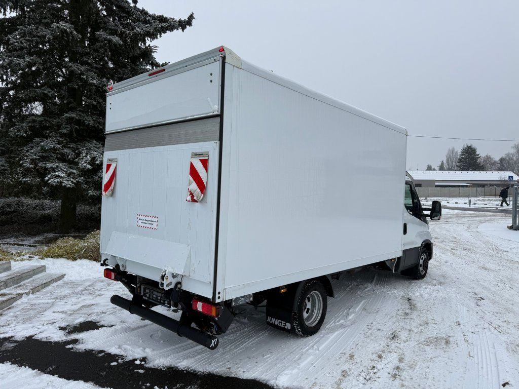 Iveco Daily 35C16 - Box van: picture 4 Iveco Daily 35C16 - Box van: picture 4