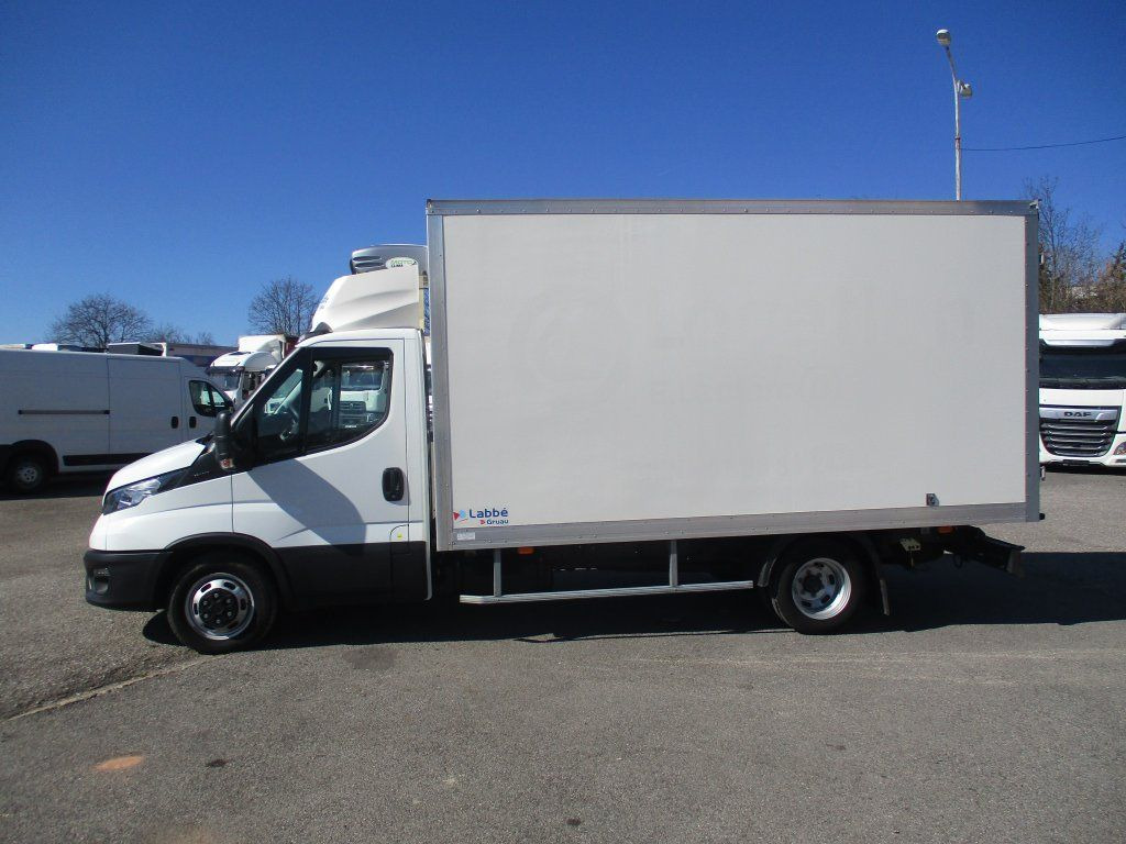 New Refrigerated van Iveco Daily 35C16: picture 11