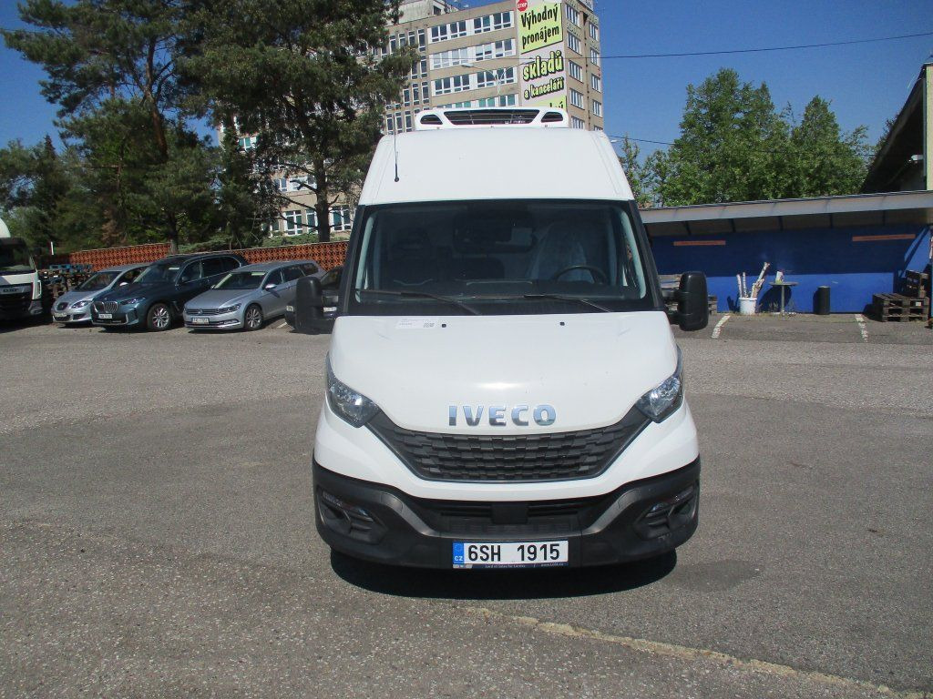 Iveco Daily 35S16 2.3L - Refrigerated van: picture 2 Iveco Daily 35S16 2.3L - Refrigerated van: picture 2