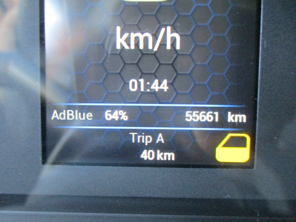 Panel van Iveco Daily 35S16: picture 17