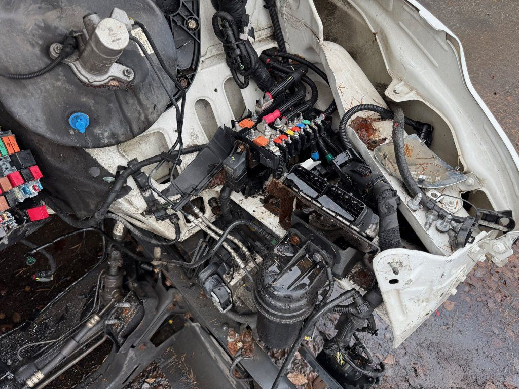 Panel van Iveco Daily 35S16 maxi Damaged: picture 12 Panel van Iveco Daily 35S16 maxi Damaged: picture 12