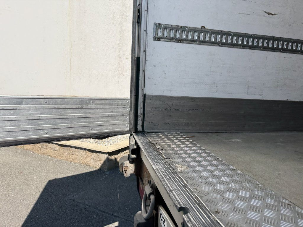 Closed box semi-trailer Lamberet LVF S3 Carrier Maxima 1300: picture 14