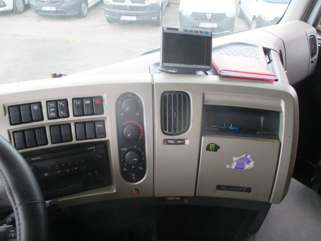 Renault Premium 380 Dxi on lease Renault Premium 380 Dxi: picture 13