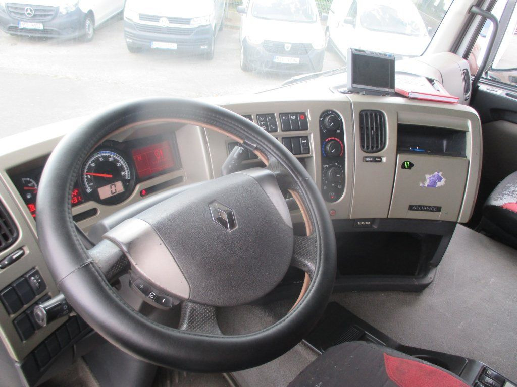 Renault Premium 380 Dxi on lease Renault Premium 380 Dxi: picture 14