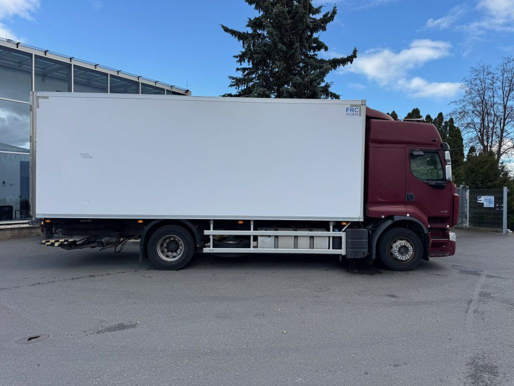 Renault Premium 460 - Refrigerator truck: picture 3 Renault Premium 460 - Refrigerator truck: picture 3