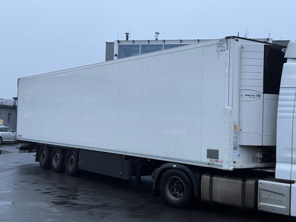 Schmitz Cargobull Carrier Vector NOT WORKING - Closed box semi-trailer: picture 1 Schmitz Cargobull Carrier Vector NOT WORKING - Closed box semi-trailer: picture 1