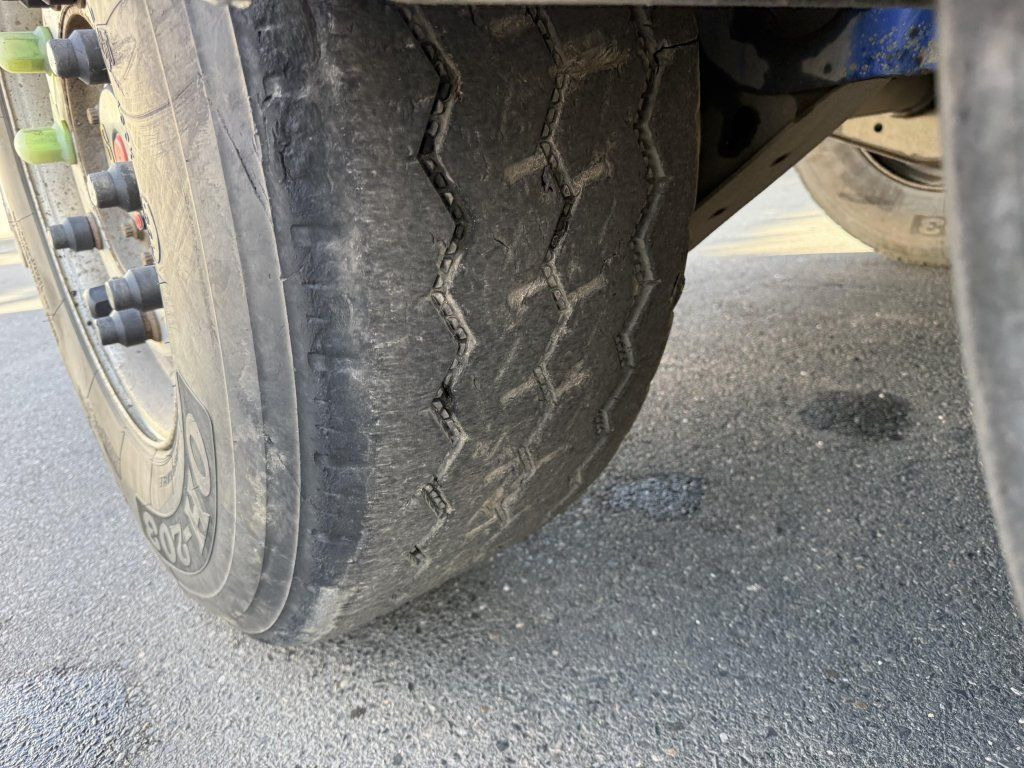 Tipper semi-trailer Schwarzmüller 27m3: picture 10