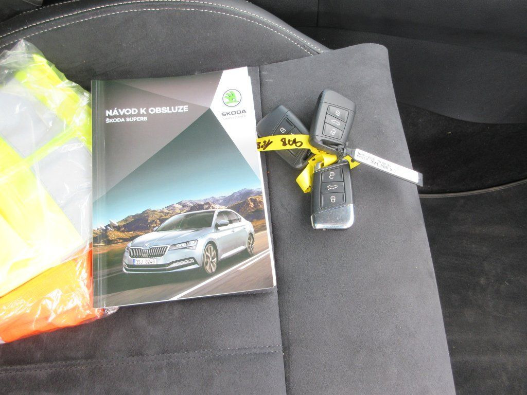 Station wagon Skoda 2.0 Tdi  Style: picture 16