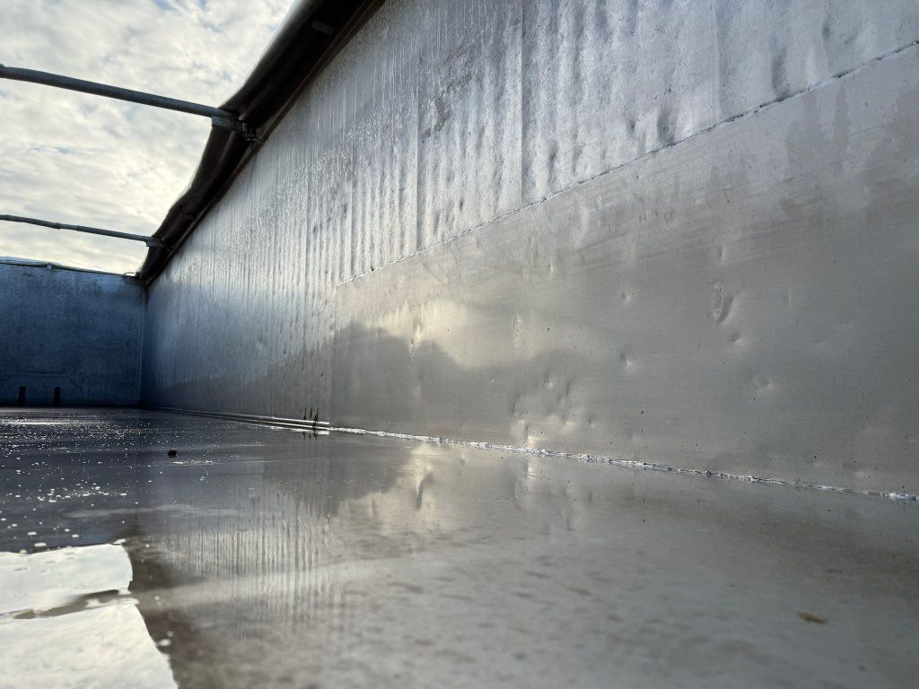 Tipper semi-trailer Stas 50m3: picture 12