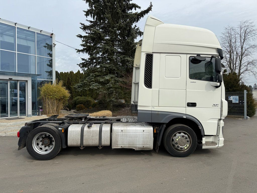 DAF XF460 EURO 6 MEGA/lowdeck - Tractor unit: picture 3 DAF XF460 EURO 6 MEGA/lowdeck - Tractor unit: picture 3