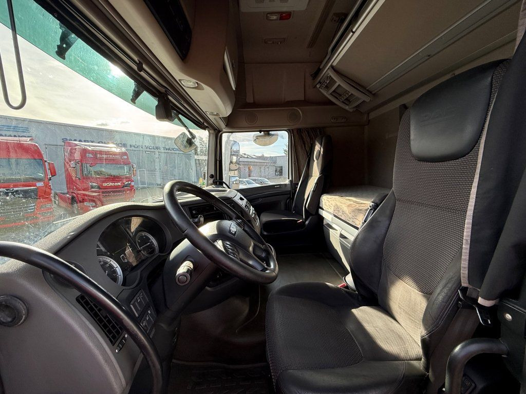 Tractor unit DAF XF460 SSC EURO 6: picture 13
