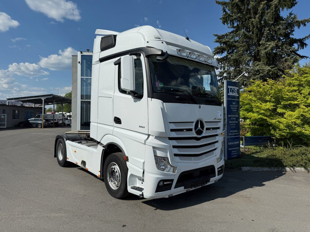 Mercedes-Benz 1851 Actros EURO 6 - Tractor unit: picture 2 Mercedes-Benz 1851 Actros EURO 6 - Tractor unit: picture 2