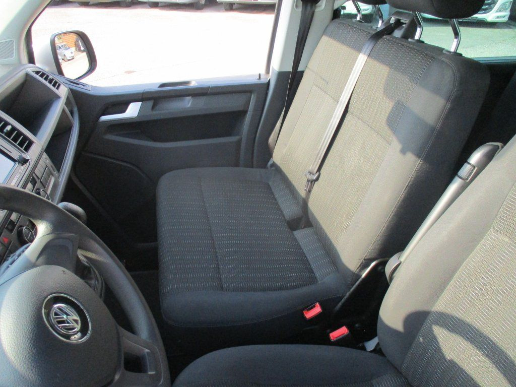 Passenger van Volkswagen T6 2.0 TDI,Navi,DSG: picture 17 Passenger van Volkswagen T6 2.0 TDI,Navi,DSG: picture 17