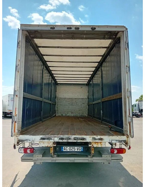 Renault Midlum 280 dxi - manual gearbox / steel suspension lames - Curtainsider truck: picture 3 Renault Midlum 280 dxi - manual gearbox / steel suspension lames - Curtainsider truck: picture 3