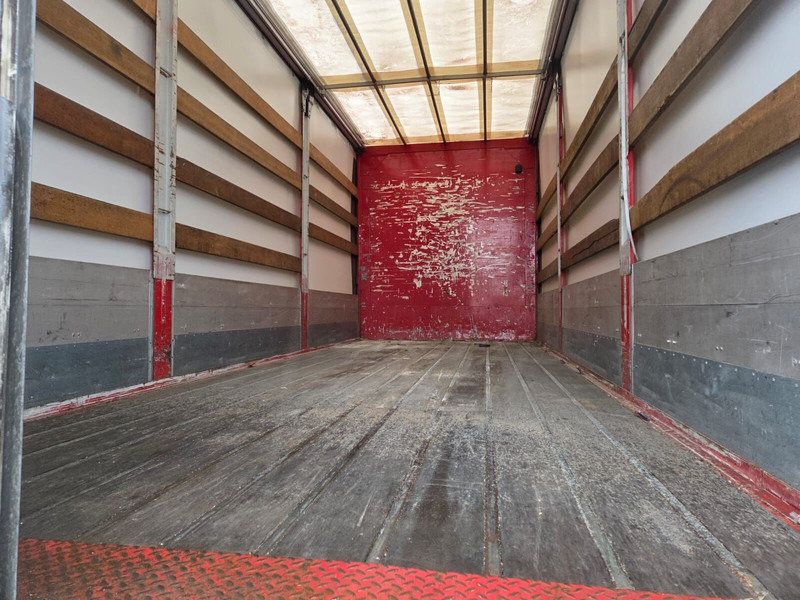 Renault Premium 460dxi - Curtainsider truck: picture 5 Renault Premium 460dxi - Curtainsider truck: picture 5