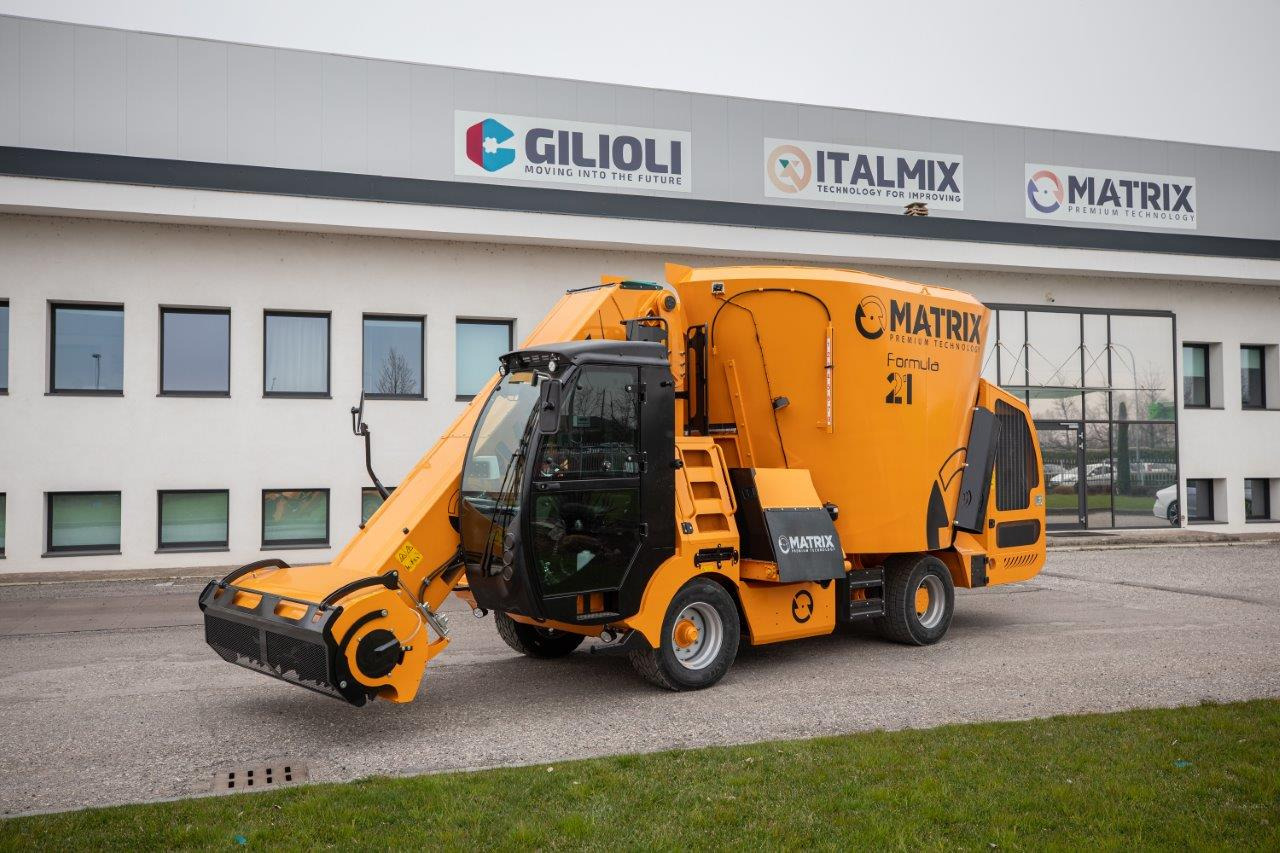 MATRIX formula - Forage mixer wagon: picture 1 MATRIX formula - Forage mixer wagon: picture 1