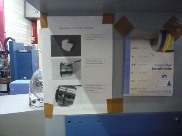 Flat pile feeder MBO F 76 Solo with independent drive for max. format of 72 x 102 cm and Cutting unit Herzog and Heymann H&H N 381 with Technifold Creasing tools - Printing machinery: picture 4 Flat pile feeder MBO F 76 Solo with independent drive for max. format of 72 x 102 cm and Cutting unit Herzog and Heymann H&H N 381 with Technifold Creasing tools - Printing machinery: picture 4