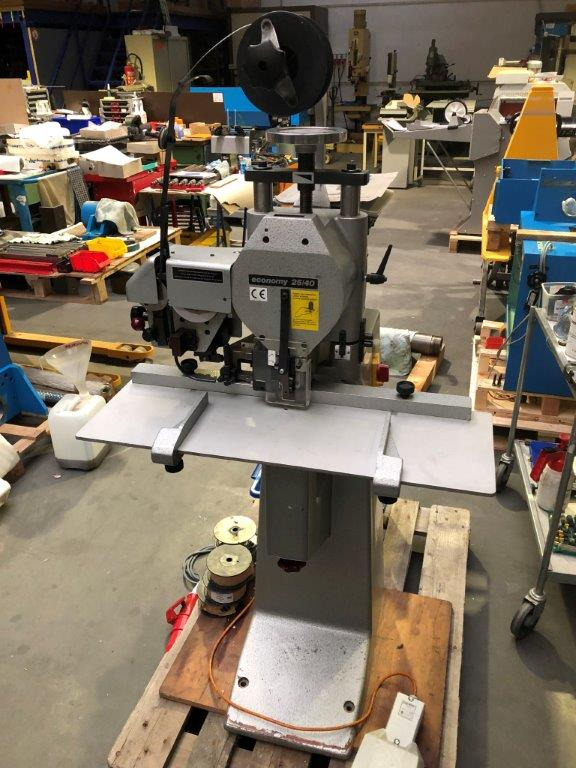 Hohner Economy 25/40 Single Head Wire Stitching Machine - Printing machinery: picture 1 Hohner Economy 25/40 Single Head Wire Stitching Machine - Printing machinery: picture 1