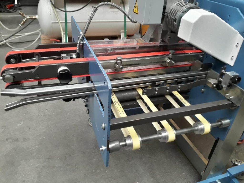 MBO Z2 mobile, 180° rotatable cross-fold unit with navigator control - Folding machine: picture 2 MBO Z2 mobile, 180° rotatable cross-fold unit with navigator control - Folding machine: picture 2