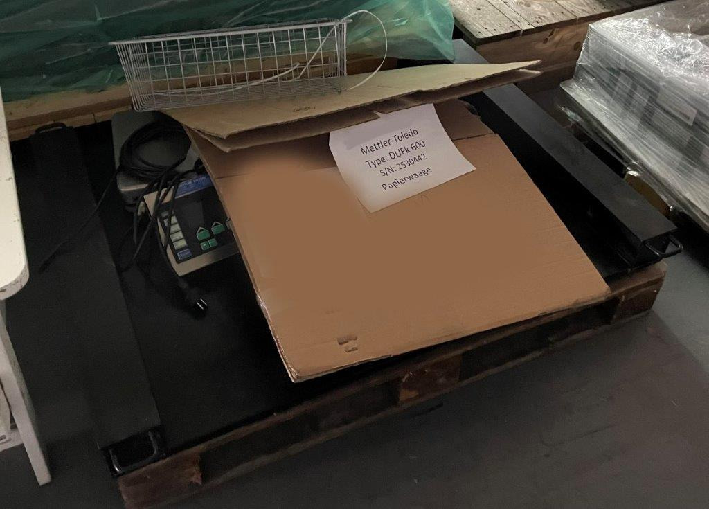 Mettler Toledo DUFK 600 sheet scale with reference scale - Paper cutting machine: picture 3 Mettler Toledo DUFK 600 sheet scale with reference scale - Paper cutting machine: picture 3