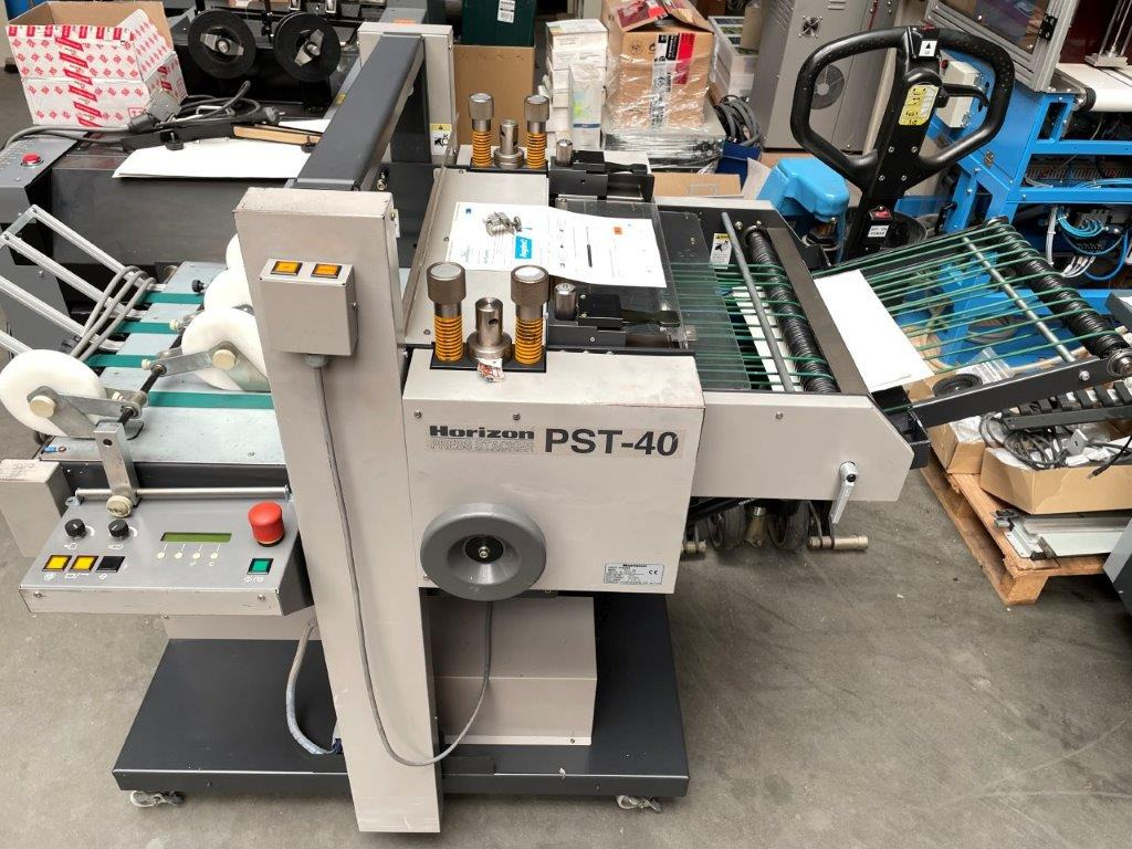 Mobile press with shingle delivery Horizon PST-40 - Folding machine: picture 1 Mobile press with shingle delivery Horizon PST-40 - Folding machine: picture 1