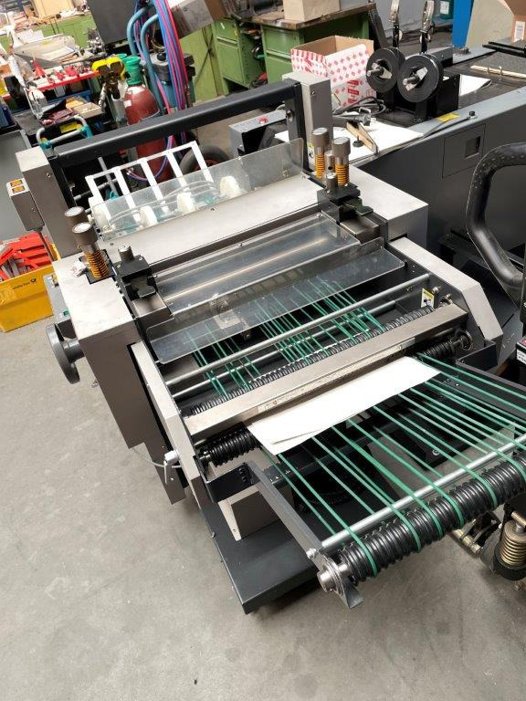 Mobile press with shingle delivery Horizon PST-40 - Folding machine: picture 2 Mobile press with shingle delivery Horizon PST-40 - Folding machine: picture 2