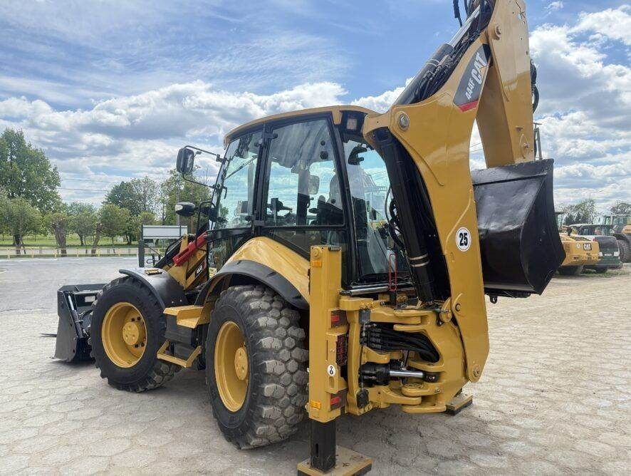 CAT 444F - Backhoe loader: picture 3 CAT 444F - Backhoe loader: picture 3