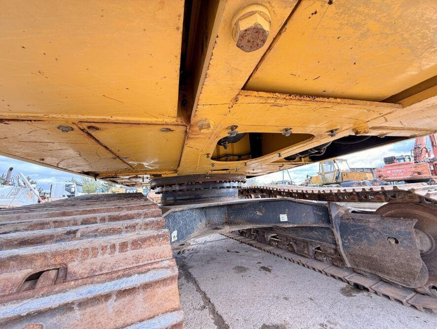 Crawler excavator Komatsu PC290NLC-10: picture 9