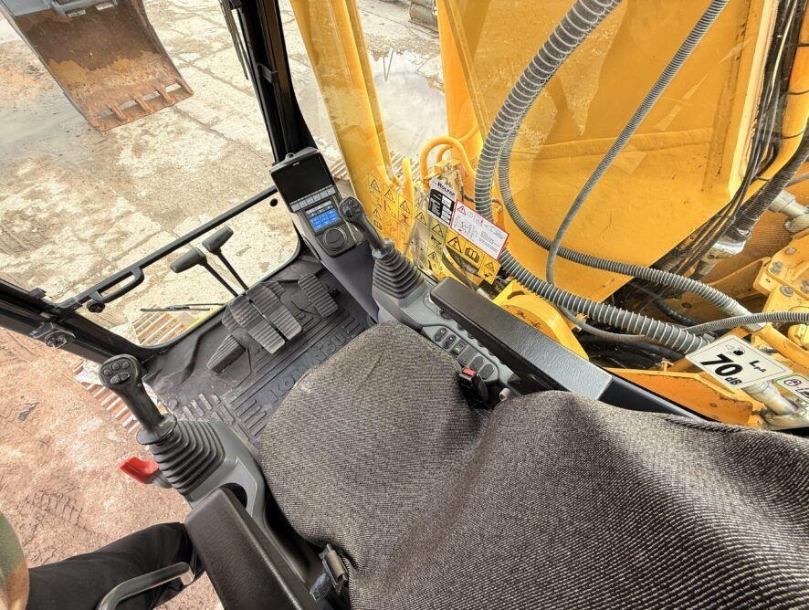 Crawler excavator Komatsu PC290NLC-10: picture 14