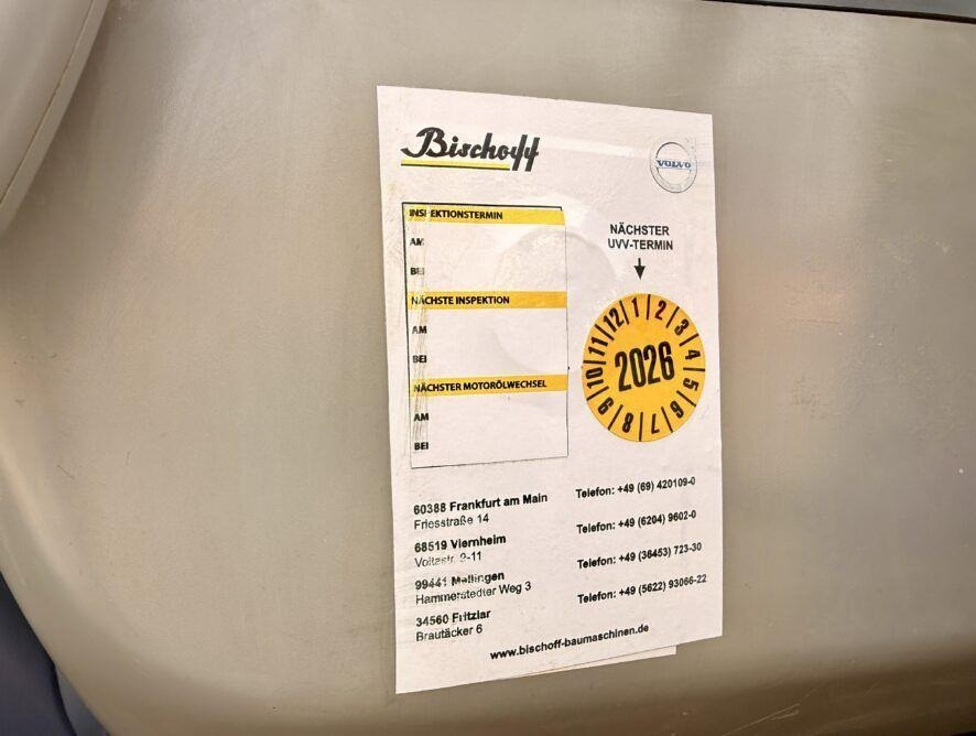 Crawler excavator Komatsu PC290NLC-10: picture 12