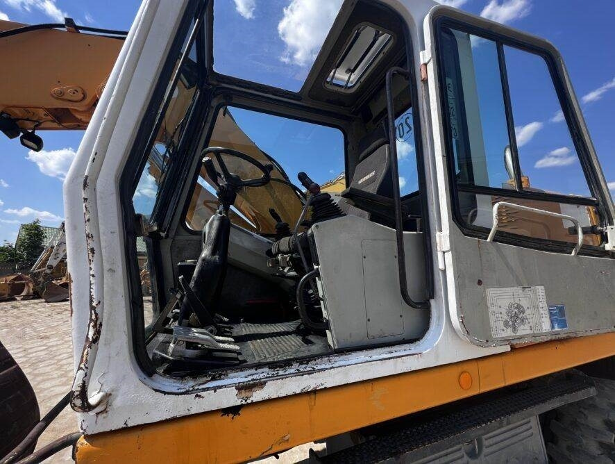 Wheel excavator Liebherr A316: picture 8 Wheel excavator Liebherr A316: picture 8