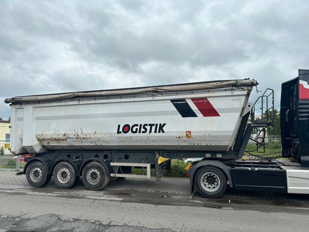 Kempf SKM 35-3 45m³/Stahl /Liftachse/Alufelgen /SAF Kempf SKM 35-3 45m³/Stahl /Liftachse/Alufelgen /SAF - Tipper semi-trailer: picture 2 Kempf SKM 35-3 45m³/Stahl /Liftachse/Alufelgen /SAF Kempf SKM 35-3 45m³/Stahl /Liftachse/Alufelgen /SAF - Tipper semi-trailer: picture 2