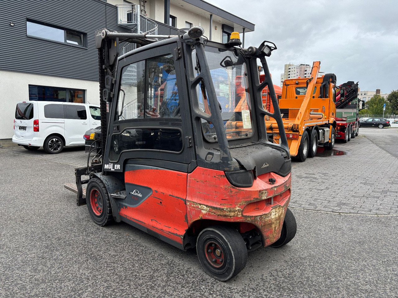 Linde E 50HL-01 Triplex Teleskopgabel - Electric forklift: picture 4 Linde E 50HL-01 Triplex Teleskopgabel - Electric forklift: picture 4