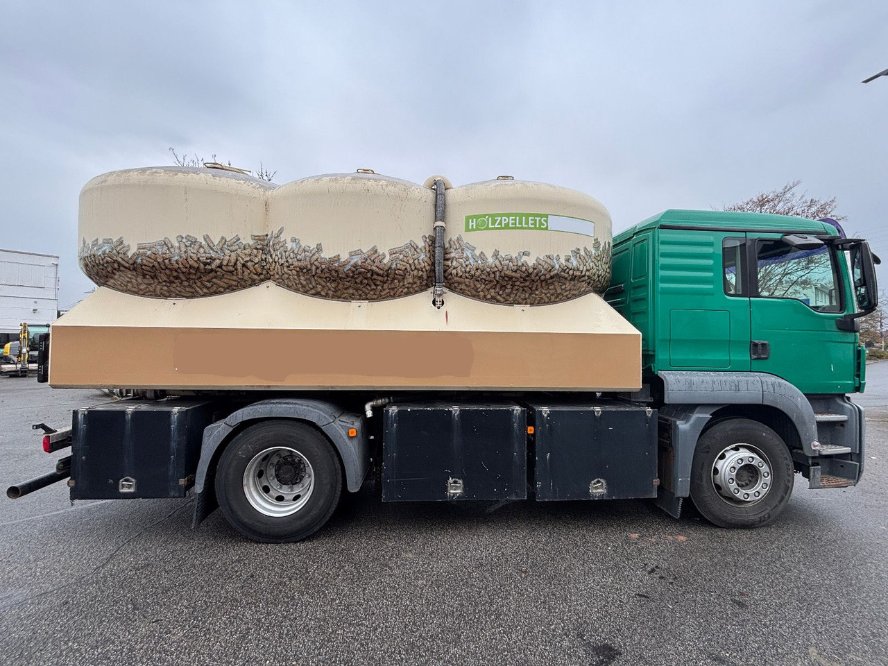 Tank truck MAN TGS 18.440 Silo/Waage/Kompressor/40m Schlauch: picture 9