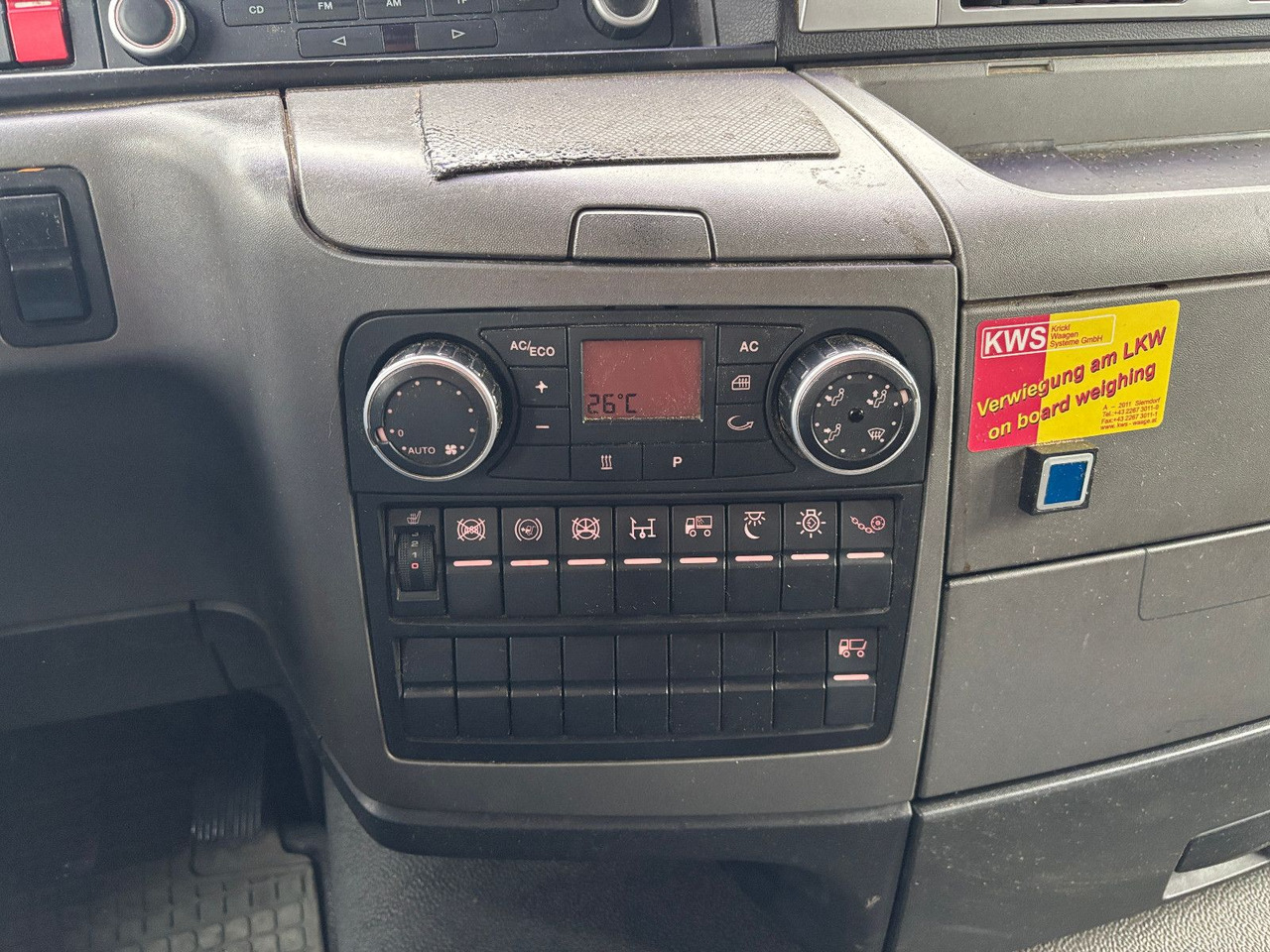 Tank truck MAN TGS 18.440 Silo/Waage/Kompressor/40m Schlauch: picture 14