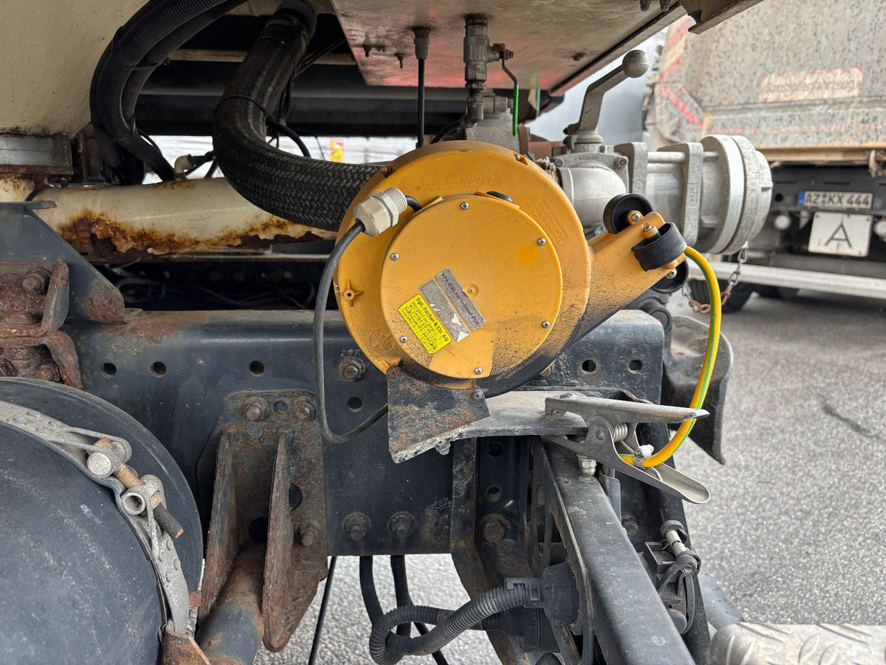 Tank truck MAN TGS 18.440 Silo/Waage/Kompressor/40m Schlauch: picture 16