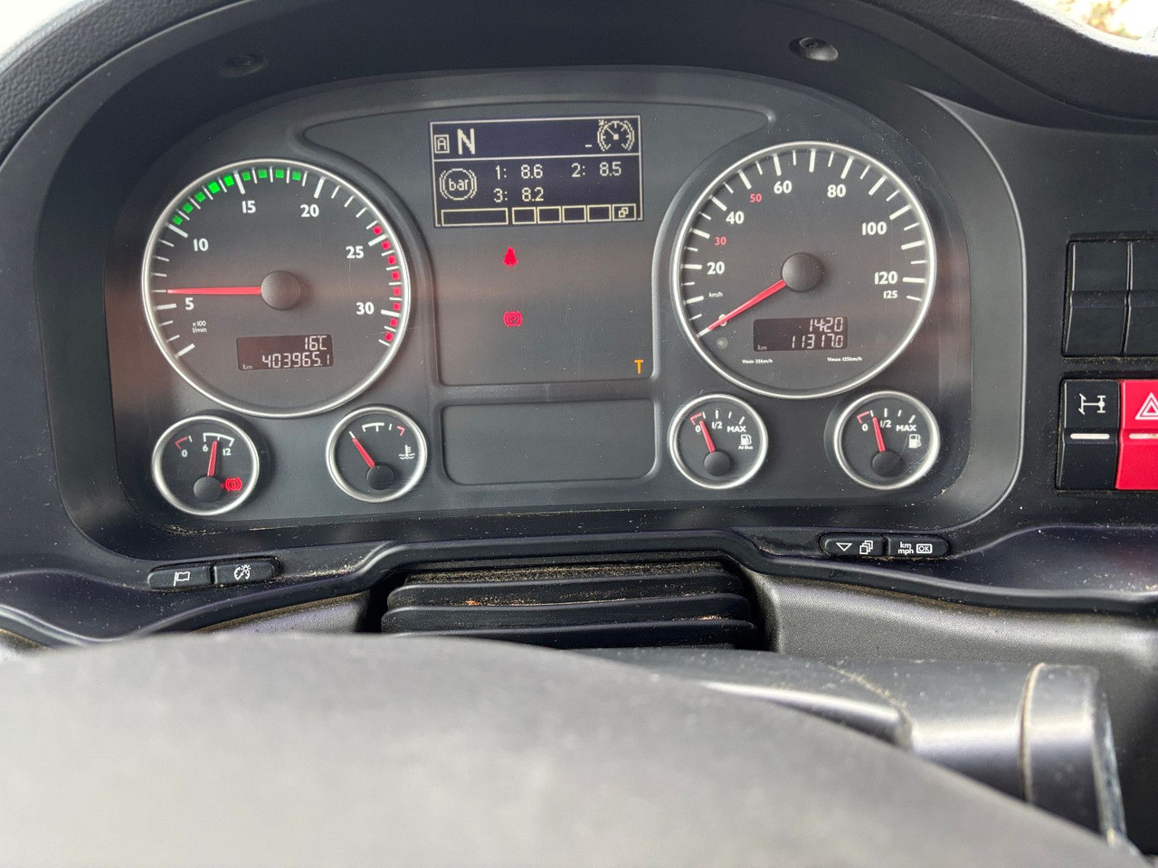 Tank truck MAN TGS 18.440 Silo/Waage/Kompressor/40m Schlauch: picture 13