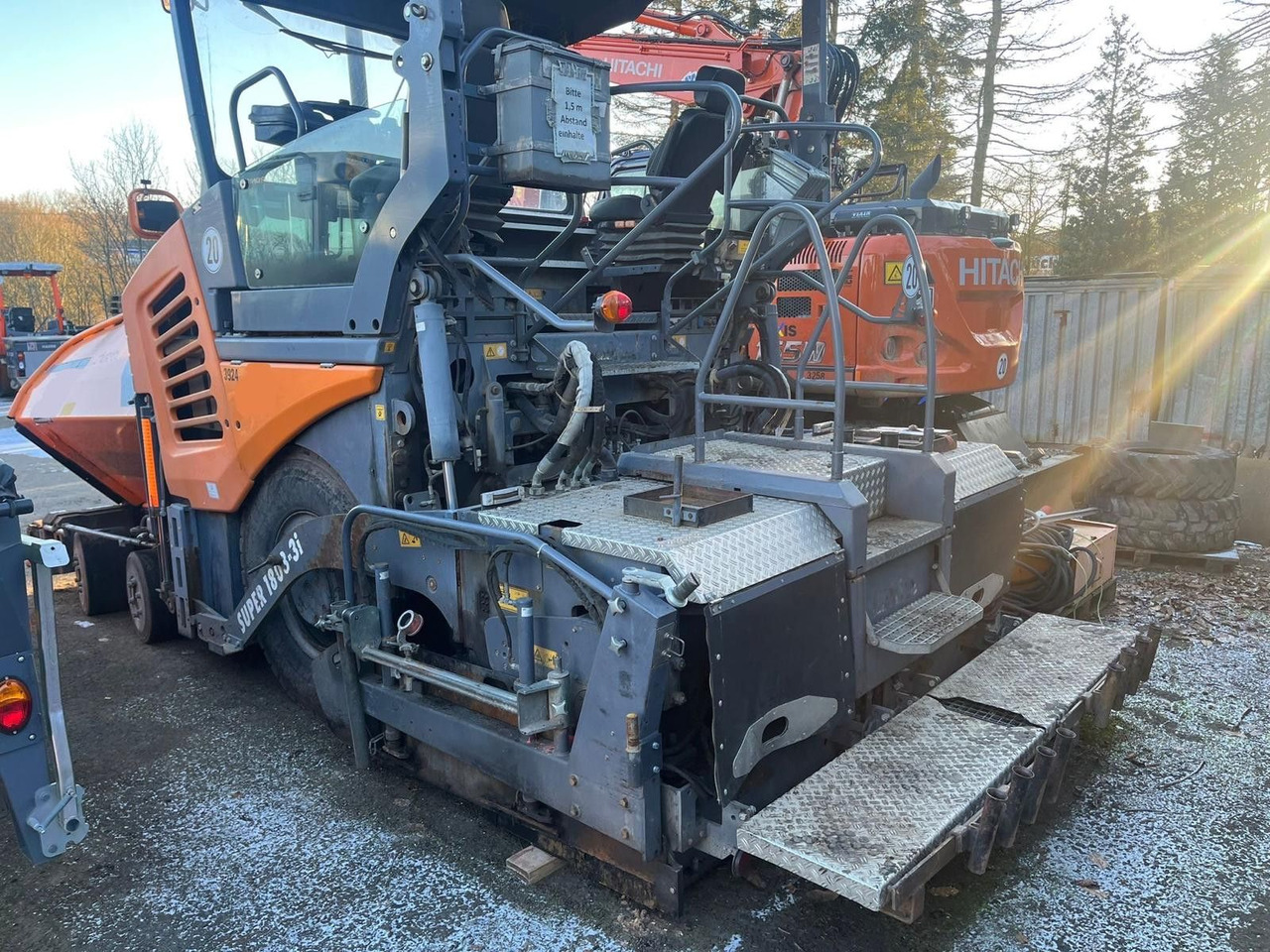 Vögele SUPER 1800-3i Vögele SUPER 1800-3i - Asphalt paver: picture 1 Vögele SUPER 1800-3i Vögele SUPER 1800-3i - Asphalt paver: picture 1