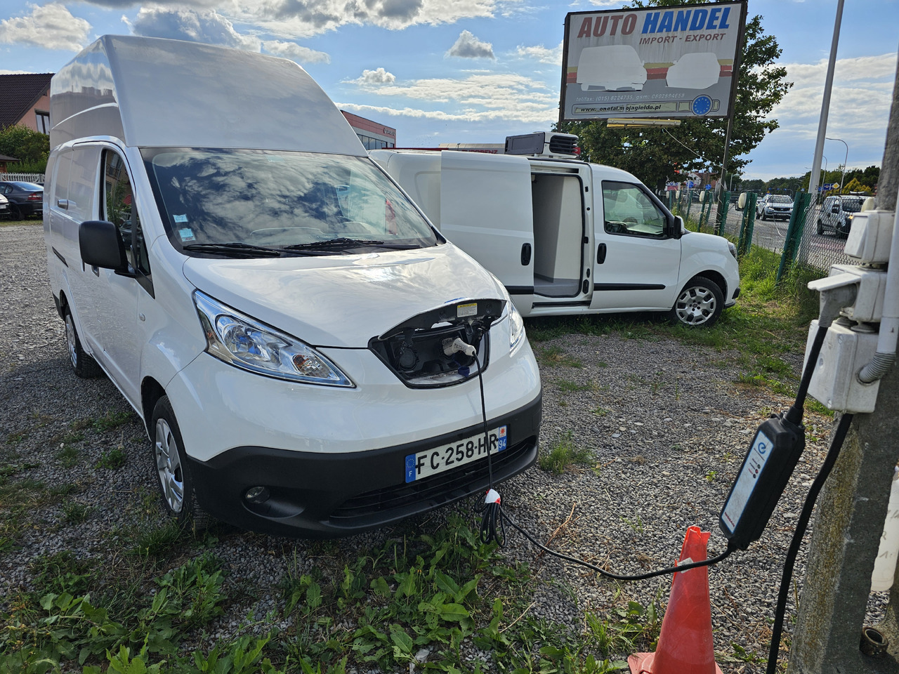 NISSAN E-NV200 ELEKTRYCZNY 40 KV 250 km KLIMA KAMERA - Small van, Electric van: picture 1 NISSAN E-NV200 ELEKTRYCZNY 40 KV 250 km KLIMA KAMERA - Small van, Electric van: picture 1