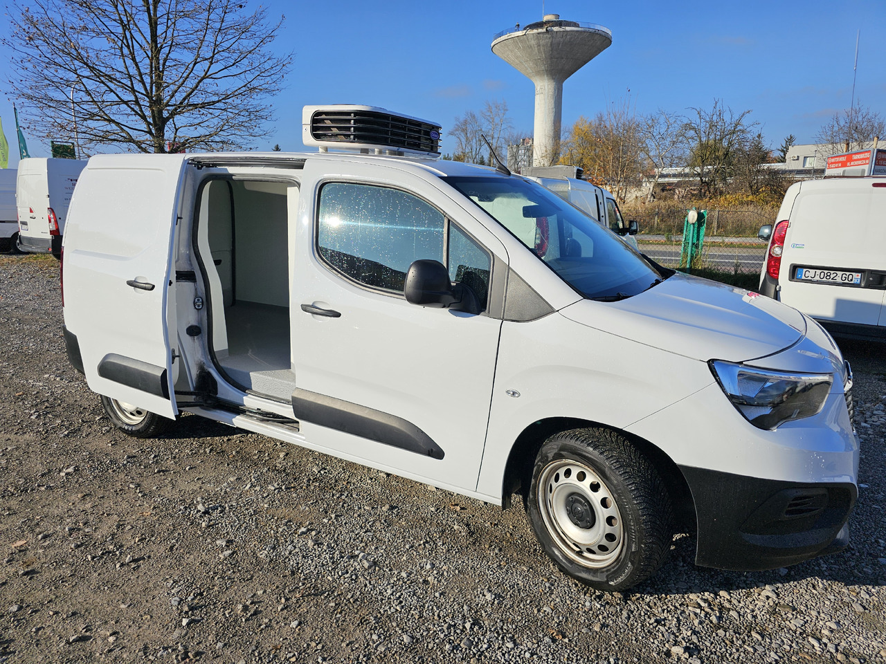 OPEL COMBO MAXI LONG CHLODNIA MROZNIA CARRIER KLIMA EURO6 - Refrigerated van: picture 4 OPEL COMBO MAXI LONG CHLODNIA MROZNIA CARRIER KLIMA EURO6 - Refrigerated van: picture 4